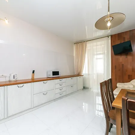 New Building Near Arena Lesi Ukrainky 7a Apartment